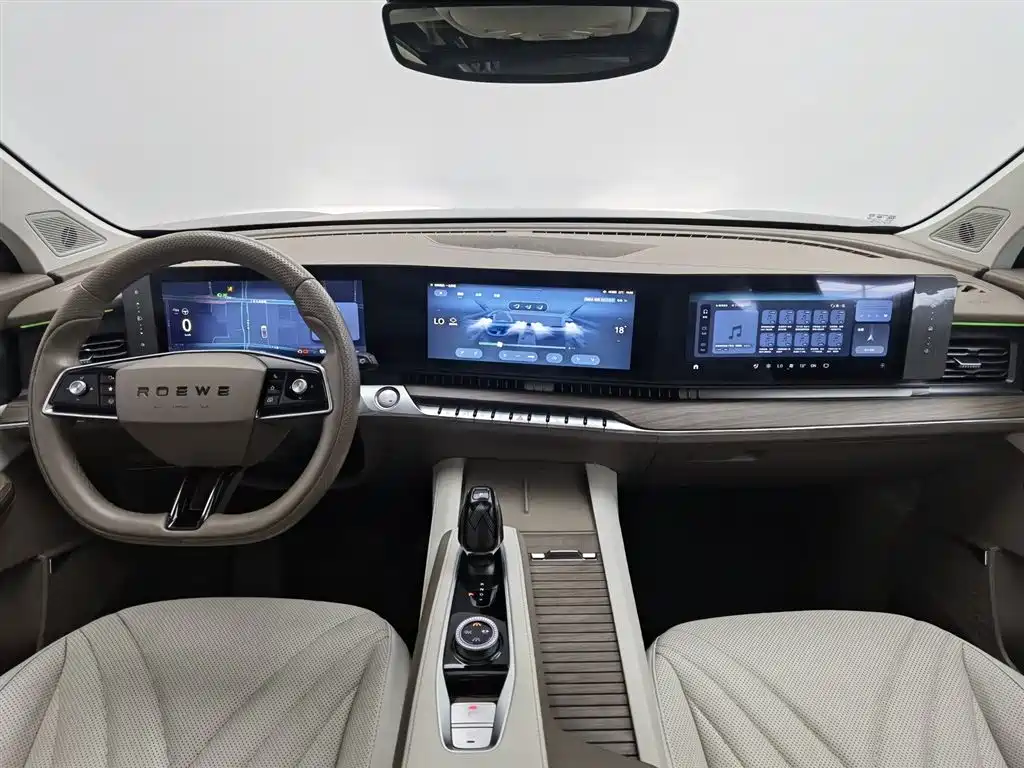 Roewe RX9 2.0 T 2 WD Premium