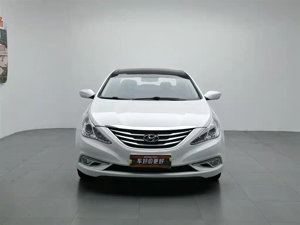 Sonata 2.0 L Auto Supreme