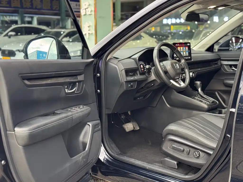 Breeze 240 TURBO 2 WD Luxury 5-seat