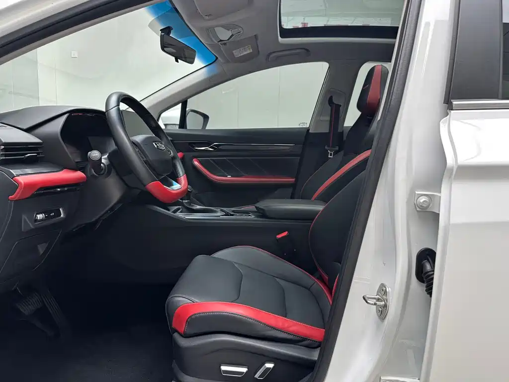 Emgrand S 1.4 T CVT Distinguished