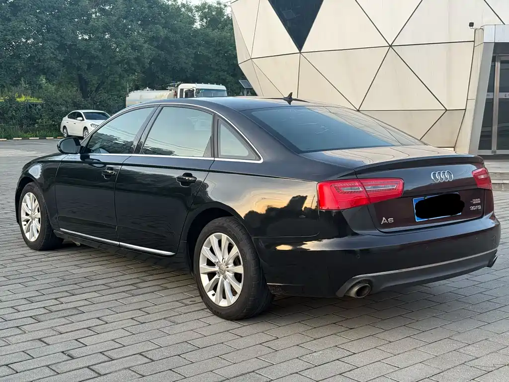 Audi A6 L 30 FSI Comfort