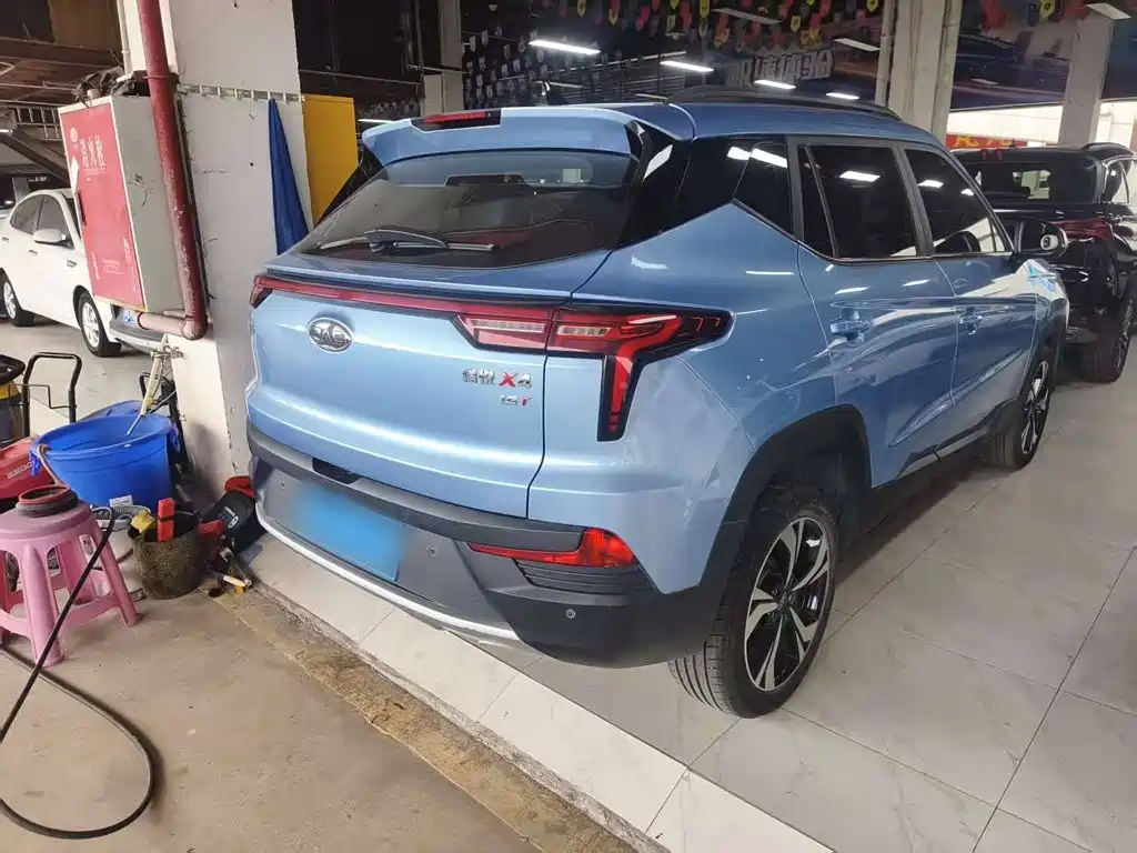 嘉悦X4 嘉悦X4 2020款 1.5 T CVT精英型