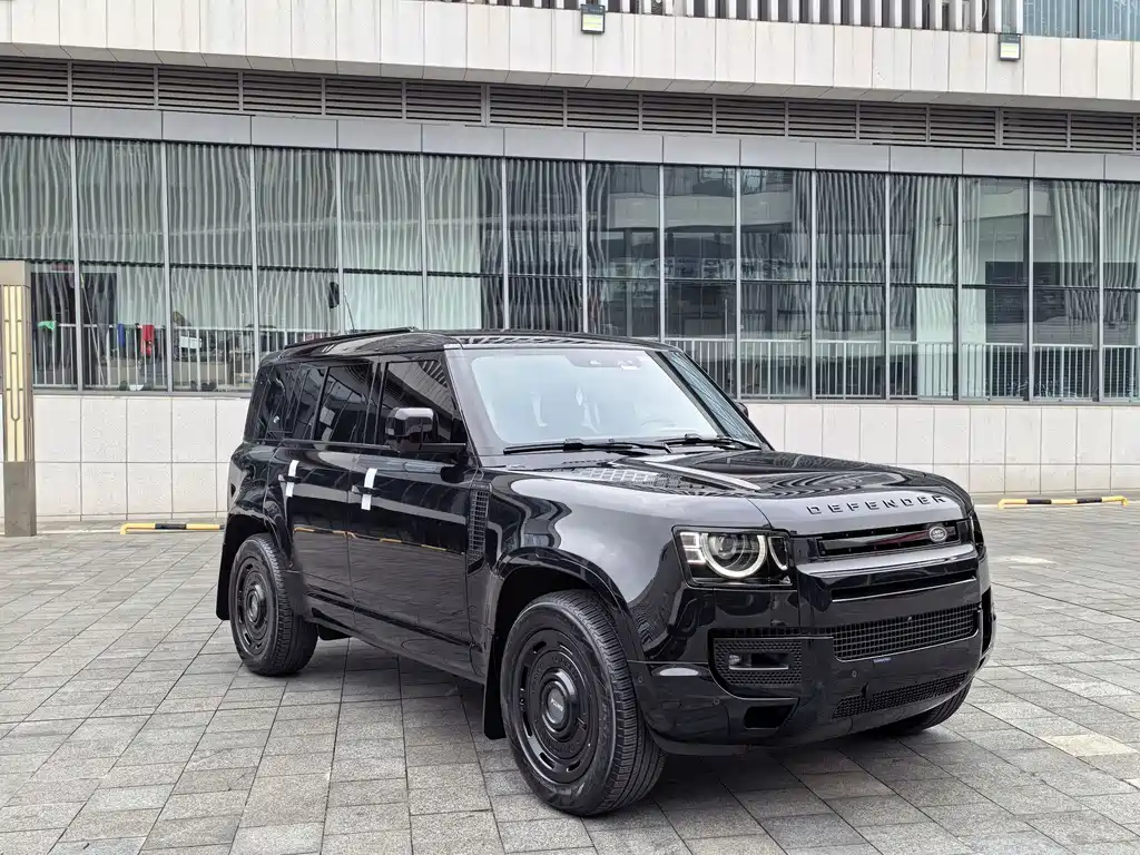 Land Rover Defender 110 3.0 T P400 X-DYNAMIC HSE