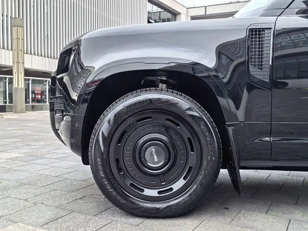 Land Rover Defender 110 3.0 T P400 X-DYNAMIC HSE