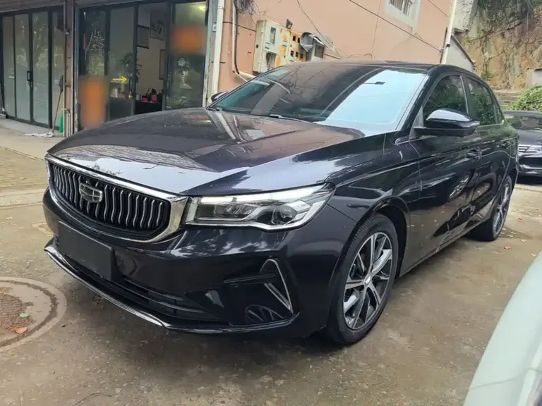 Geely Emgrand 4 th Gen 1.5 L CVT Flagship