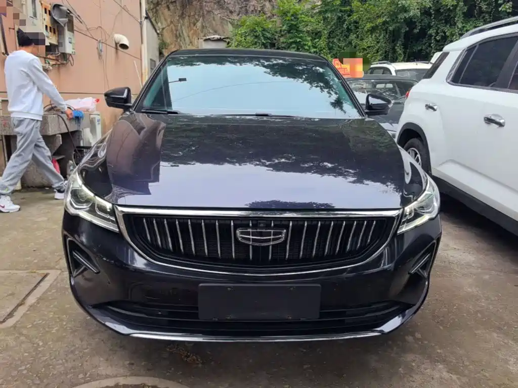 Emgrand 4 th Gen 1.5 L CVT Flagship