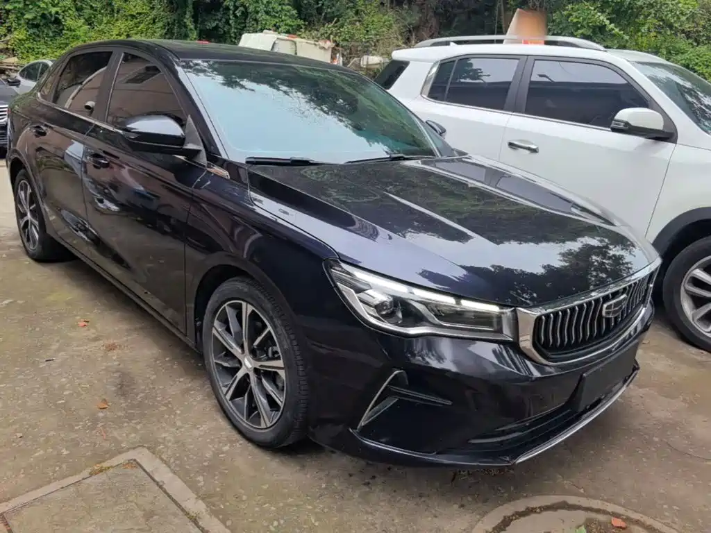 Emgrand 4 th Gen 1.5 L CVT Flagship