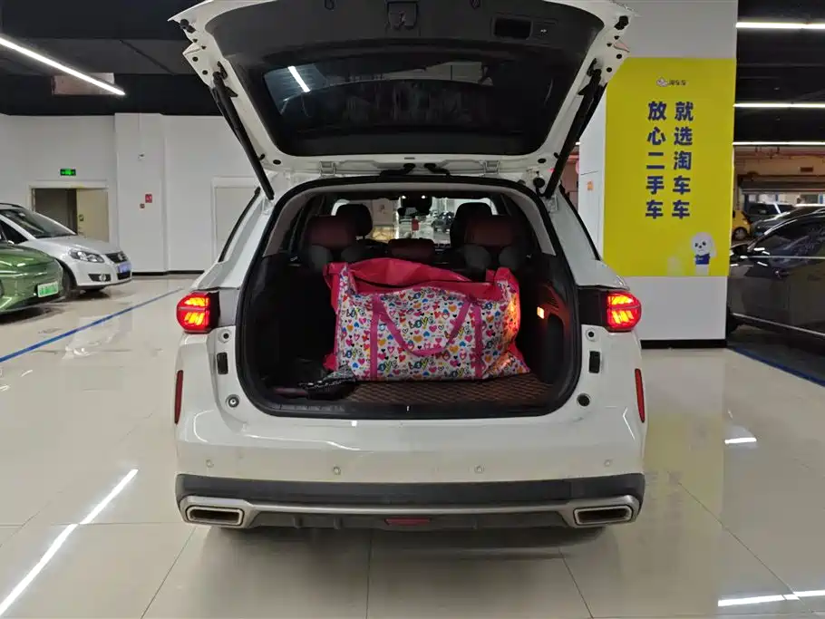 Trumpchi GS4 PLUS 390 T Auto Nebula
