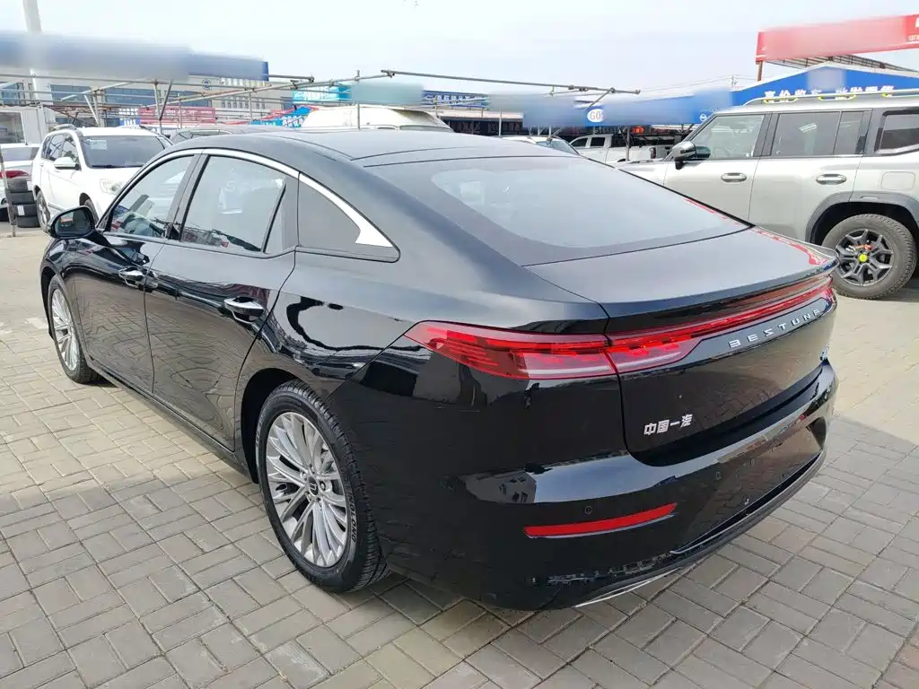 Besturn B70 4 th Gen 2.0 T Leading Royal