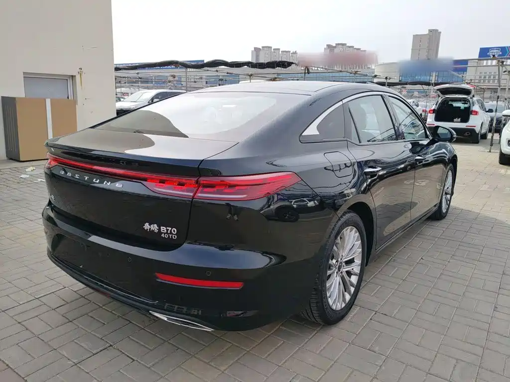 Besturn B70 4 th Gen 2.0 T Leading Royal