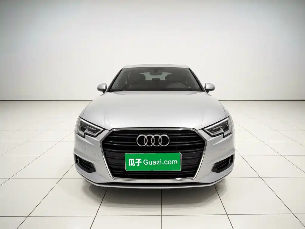 Audi A3 30 Anniversary Limousine 35 TFSI Progressive