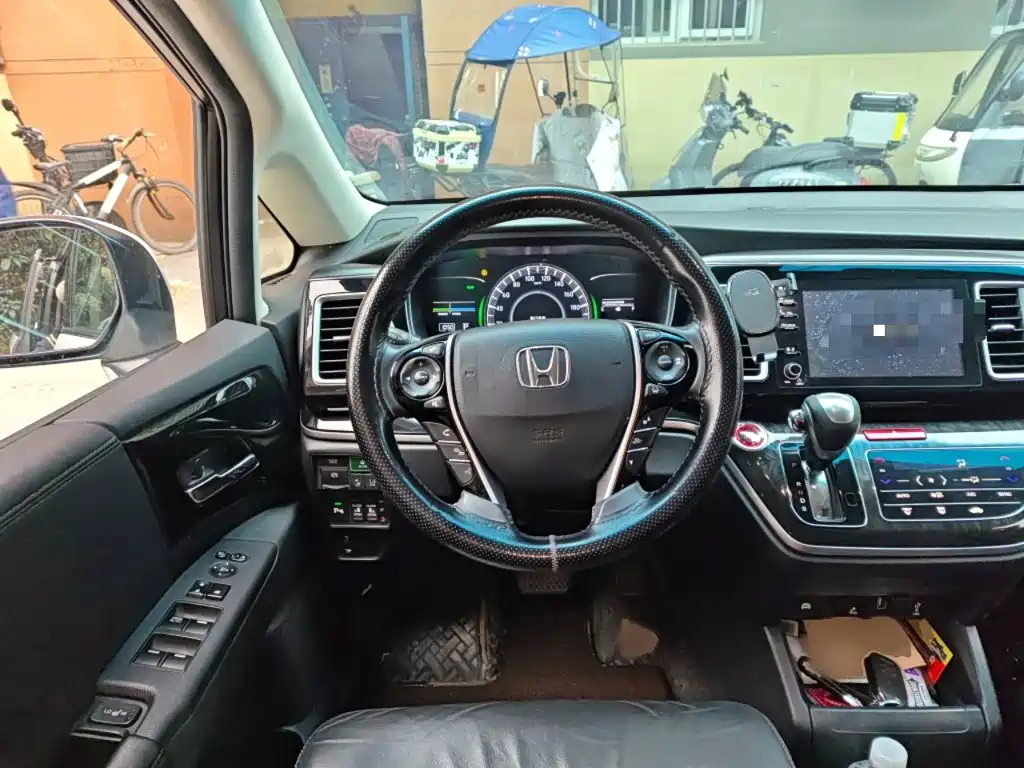 Elysion 2.0 L Hybrid Luxury
