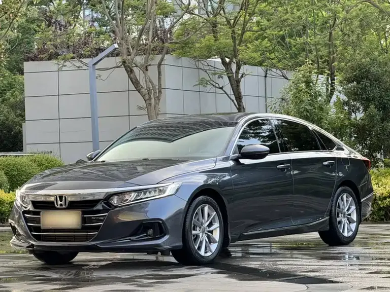 Honda Accord 260 TURBO Luxury