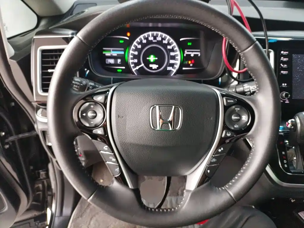 Elysion 2.0 L Hybrid Luxury