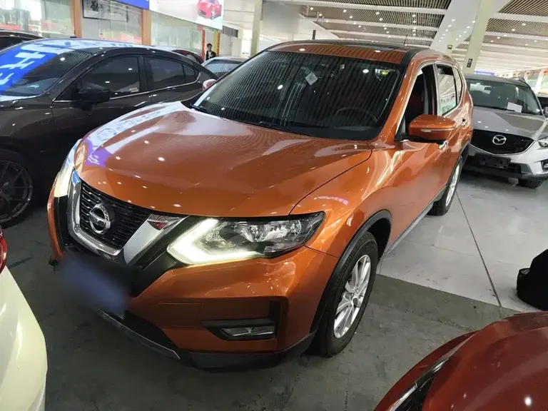 Nissan X-Trail 2.0 L CVT Comfort 2 WD