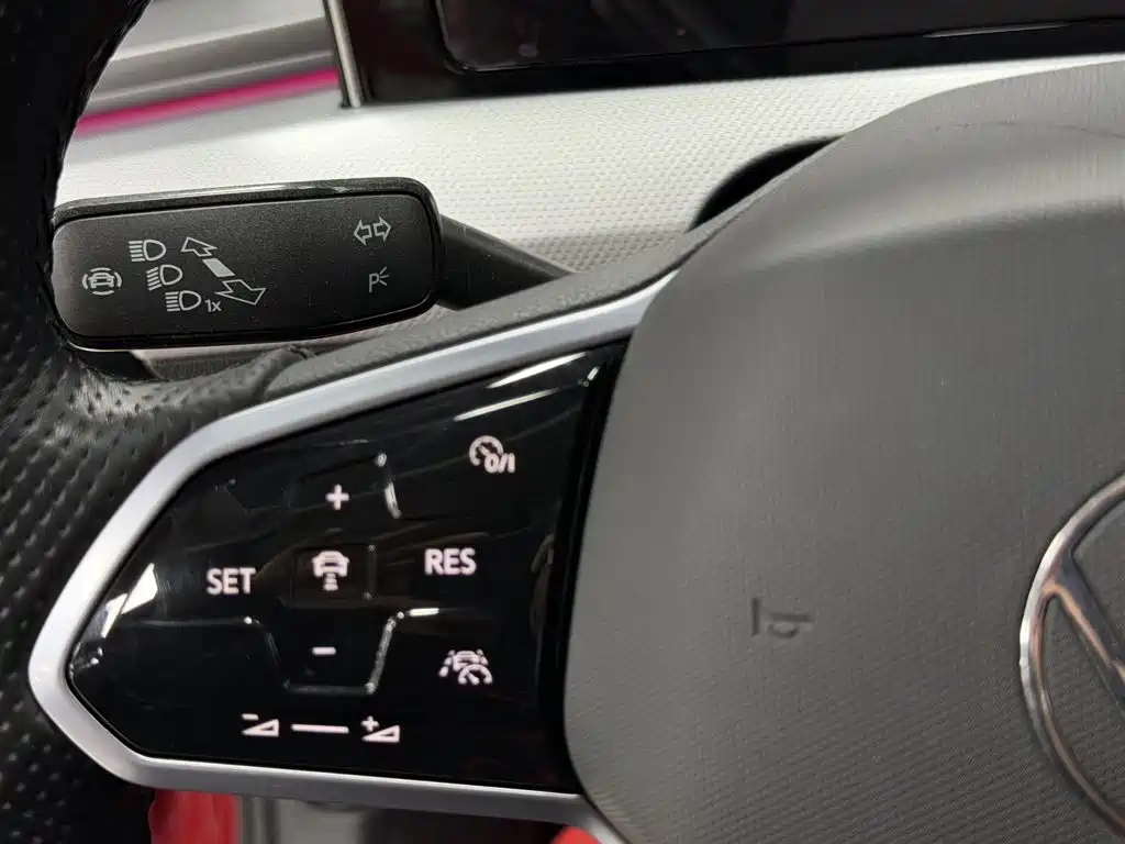 Lamando Lamando L 280 TSI DSG Spicy Cool