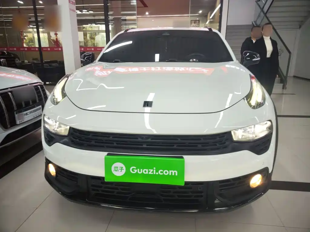 Lynk & Co 02 1.5 TD DCT 2 WD Power Champion