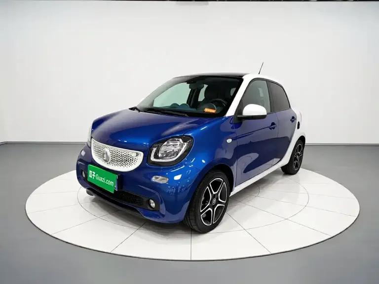 smart forfour smart forfour 2016款 0.9 T 66千瓦极致版