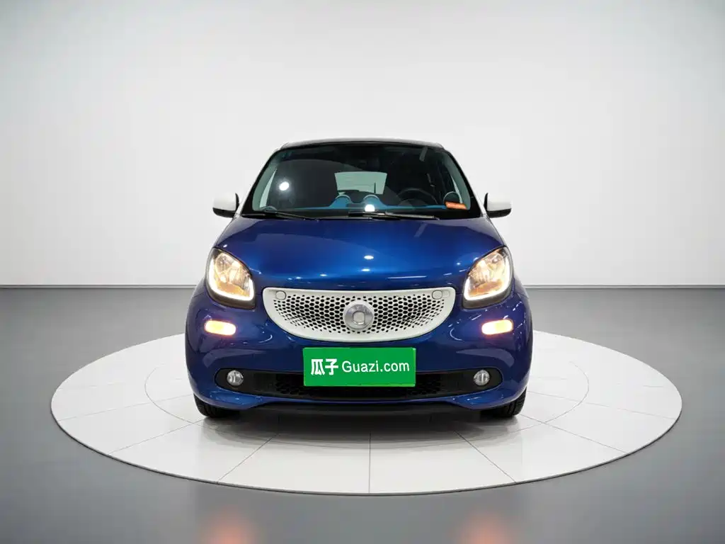 smart forfour smart forfour 2016款 0.9 T 66千瓦极致版