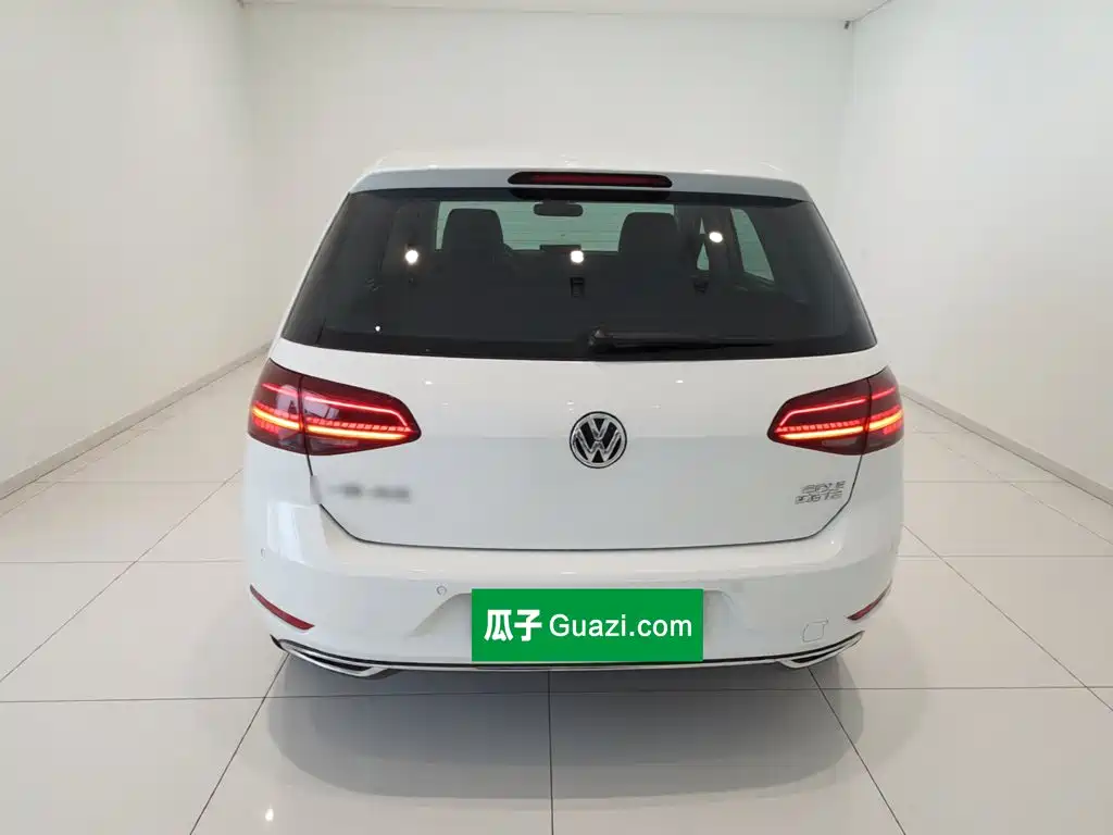 Golf 230 TSI Auto Luxury