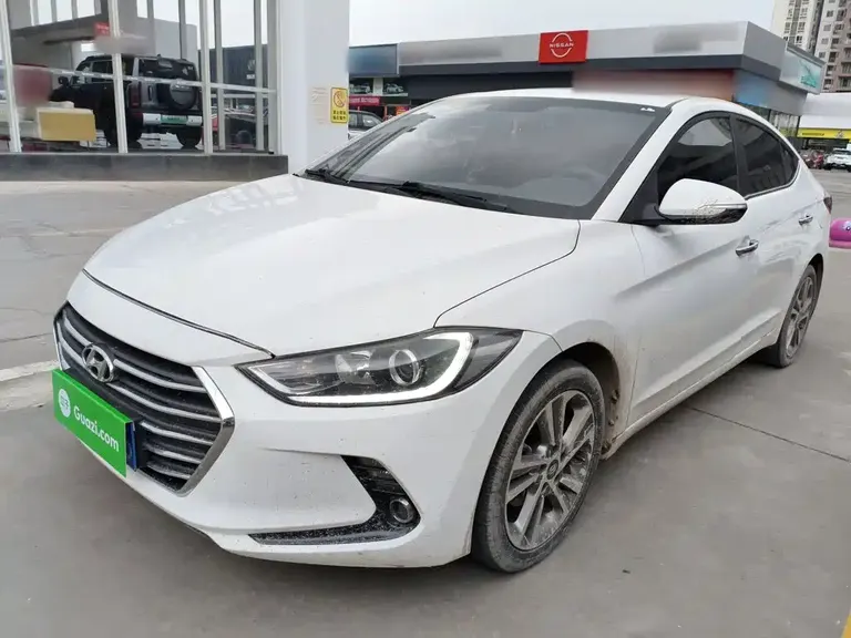 Hyundai Elantra 1.6 L Auto Smart Dazzle · Elite