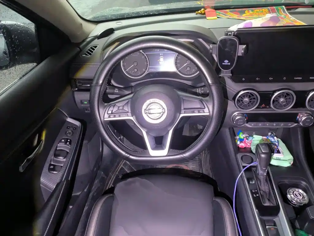 Sylphy Facelift 1.6 L CVT Joy