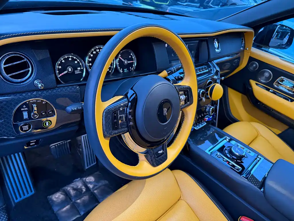 Cullinan Black Badge