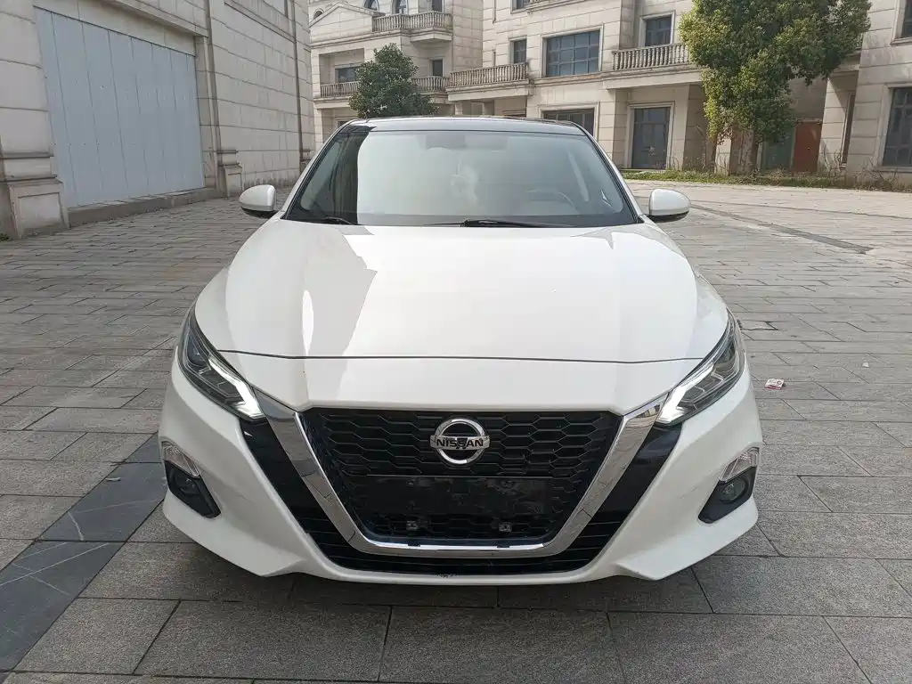 Teana 2.0 L XL Comfort