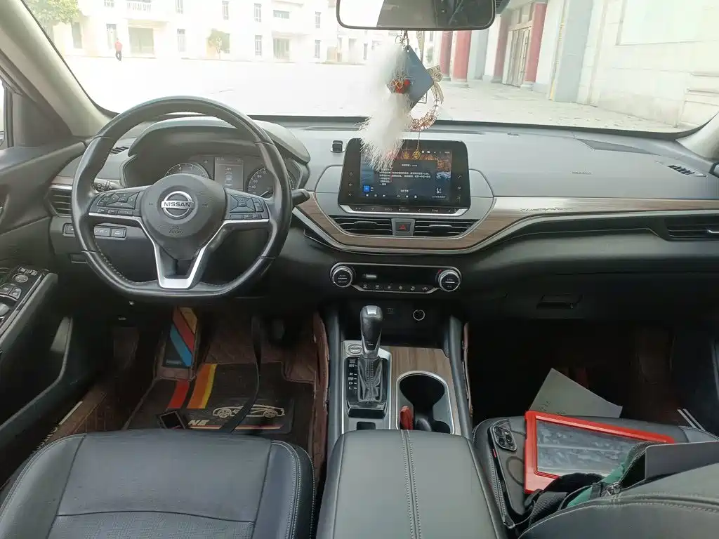 Teana 2.0 L XL Comfort