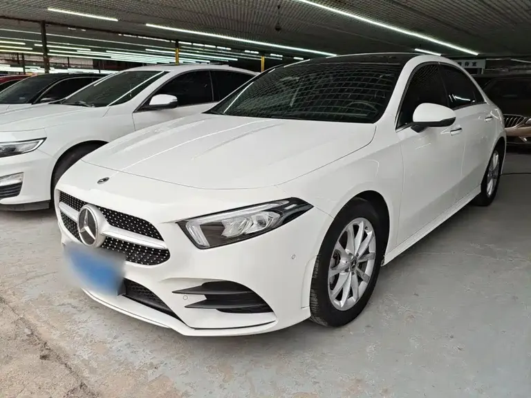 Mercedes-Benz A-Class A 200 L Sport Sedan Dynamic