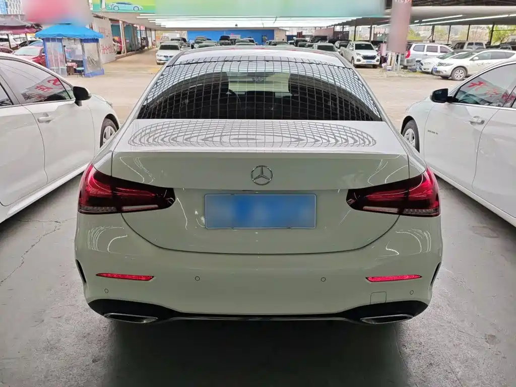 Mercedes-Benz A-Class A 200 L Sport Sedan Dynamic