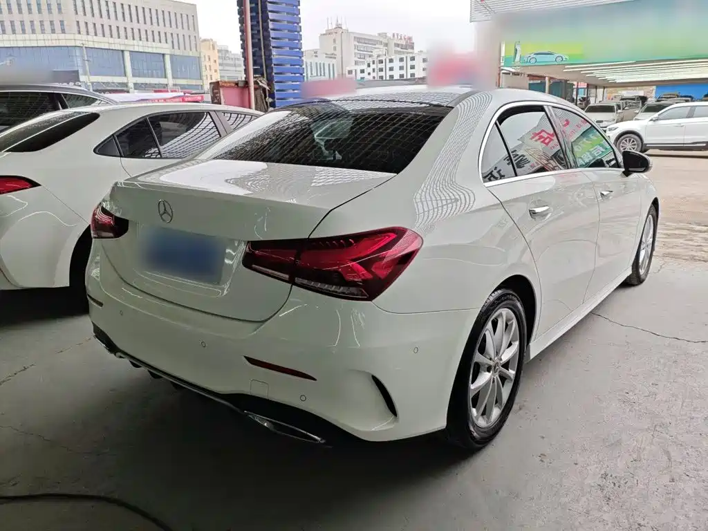 Mercedes-Benz A-Class A 200 L Sport Sedan Dynamic