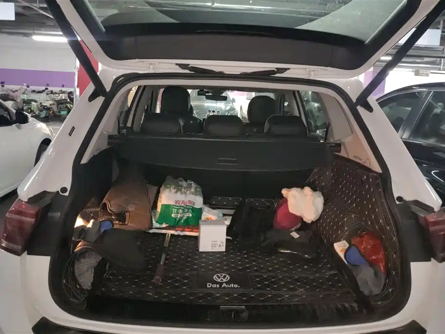 Tiguan L 330 TSI Auto 2 WD R-Line Premium
