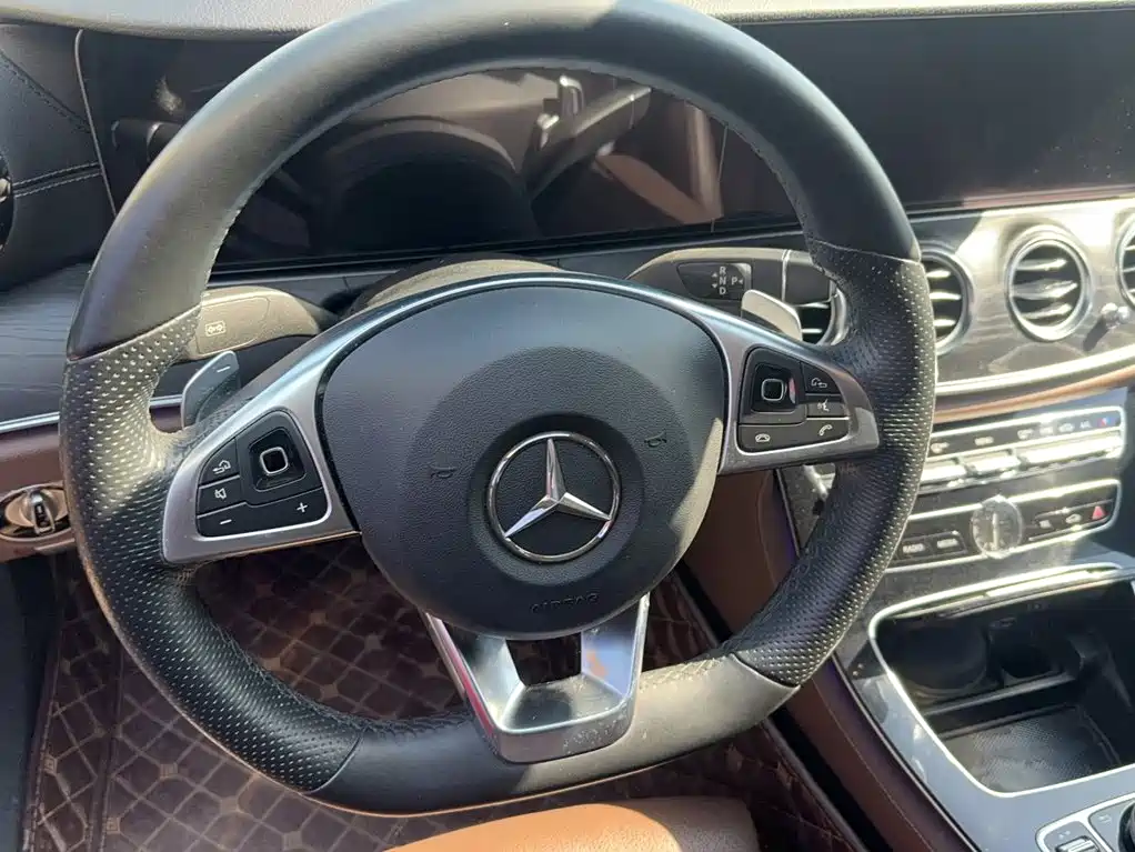 Mercedes-Benz E-Class E 200 L Sport