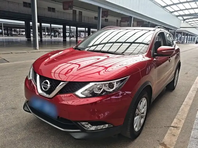 Nissan Qashqai 2.0 L CVT Elite