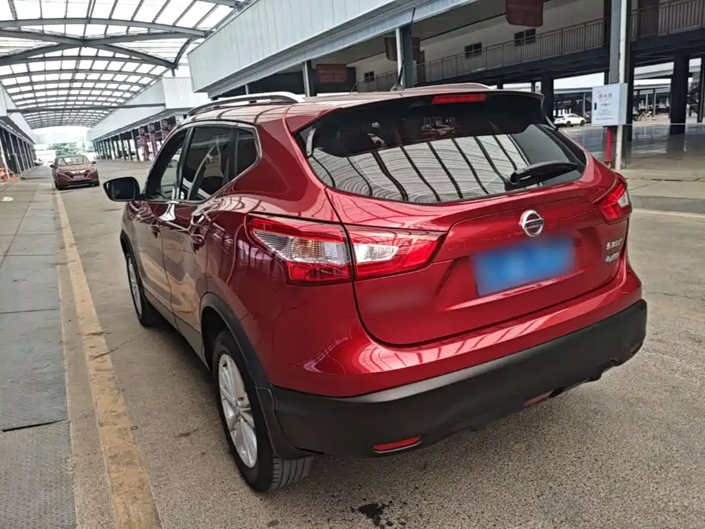 Qashqai 2.0 L CVT Elite