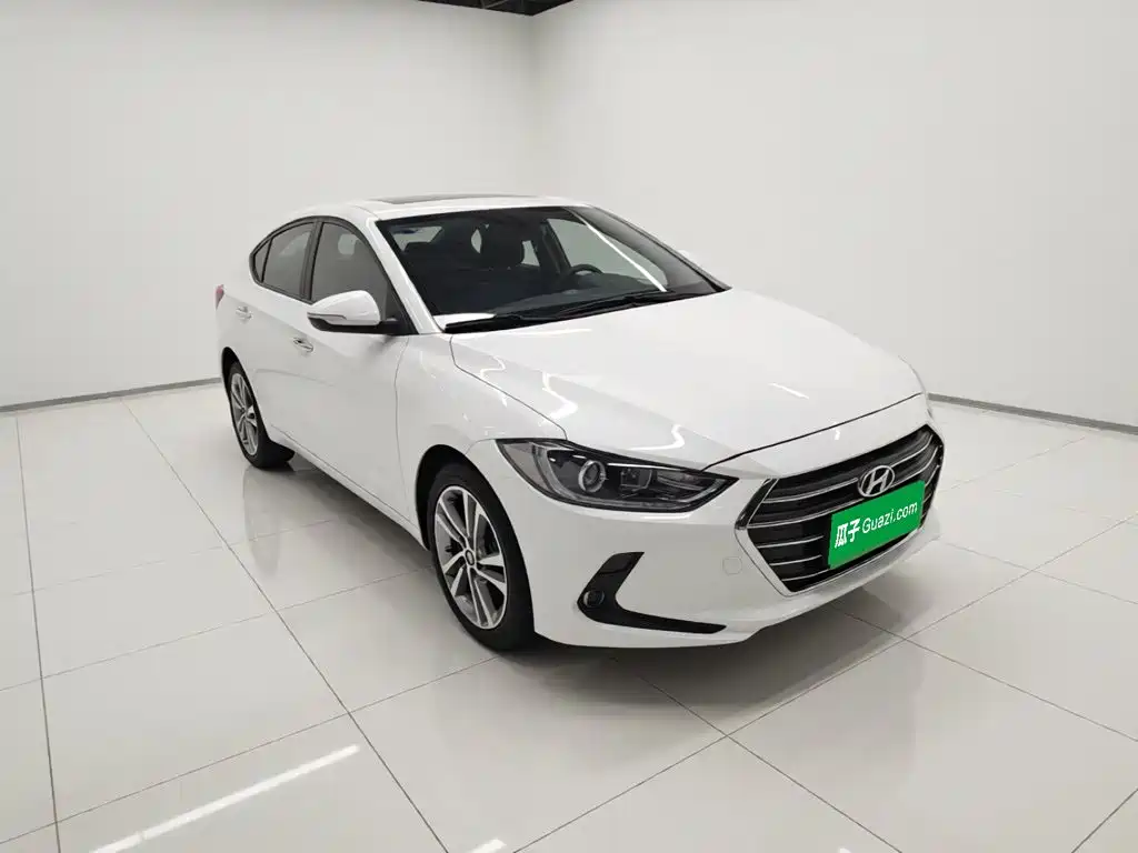 Elantra 1.6 L Auto 15 Anniversary Special Edition