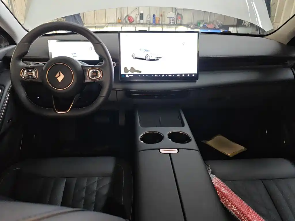 Baojun Xiangjing PHEV 140 km Standard