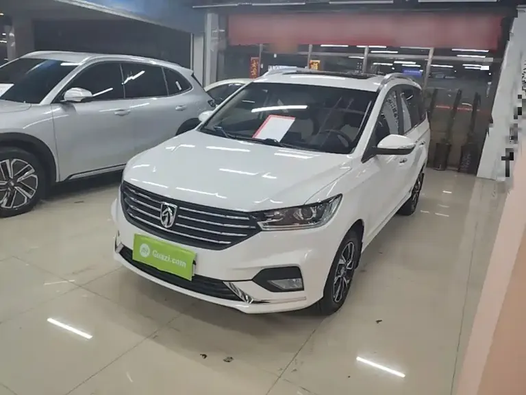 Baojun 360 1.5 L Auto Luxury CN-V