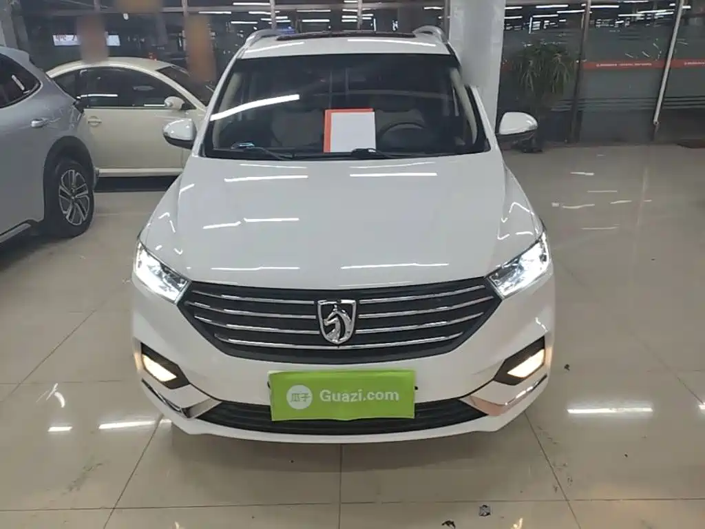 Baojun 360 1.5 L Auto Luxury CN-V