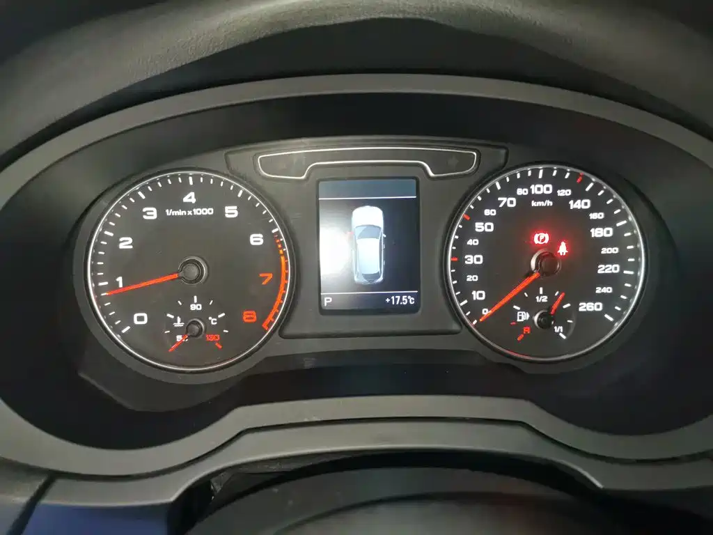 Audi Q3 35 TFSI quattro Tech