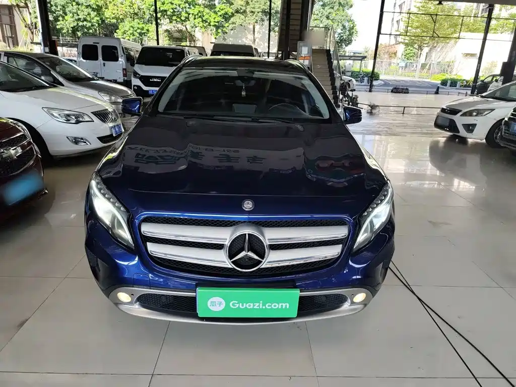 Mercedes-Benz GLA GLA 200