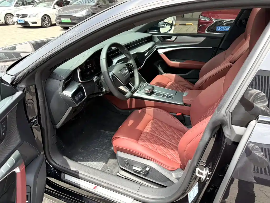 Audi A7 L 45 TFSI quattro S-line Black Warrior