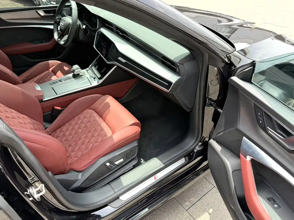 Audi A7 L 45 TFSI quattro S-line Black Warrior
