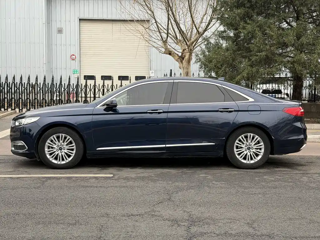 Taurus EcoBoost 245 Luxury