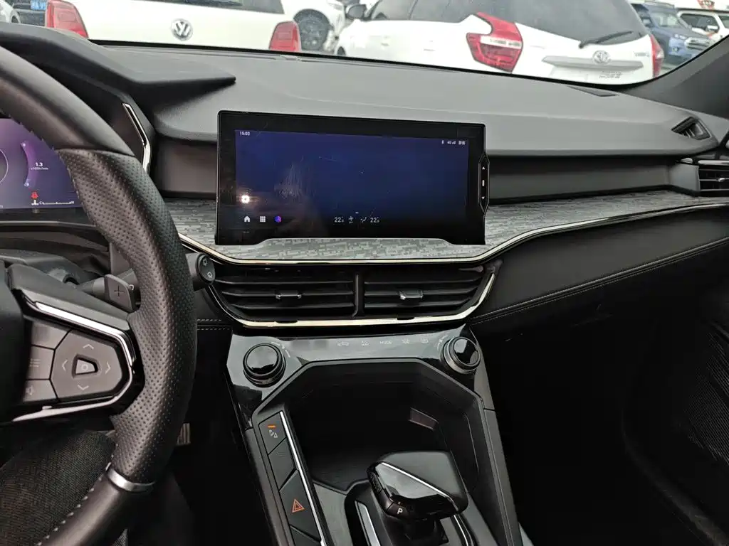 Lynk & Co 06 1.5 T Power Pro