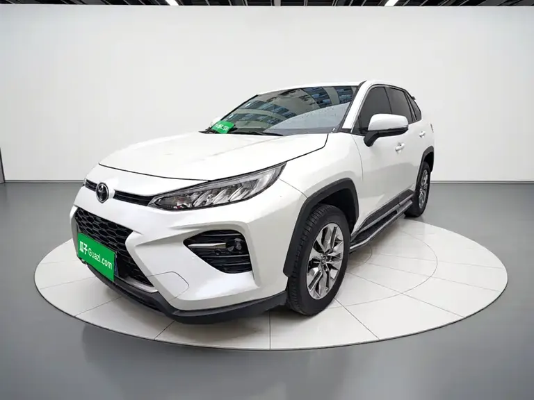 Toyota Wildlander 2.0 L CVT 2 WD Luxury
