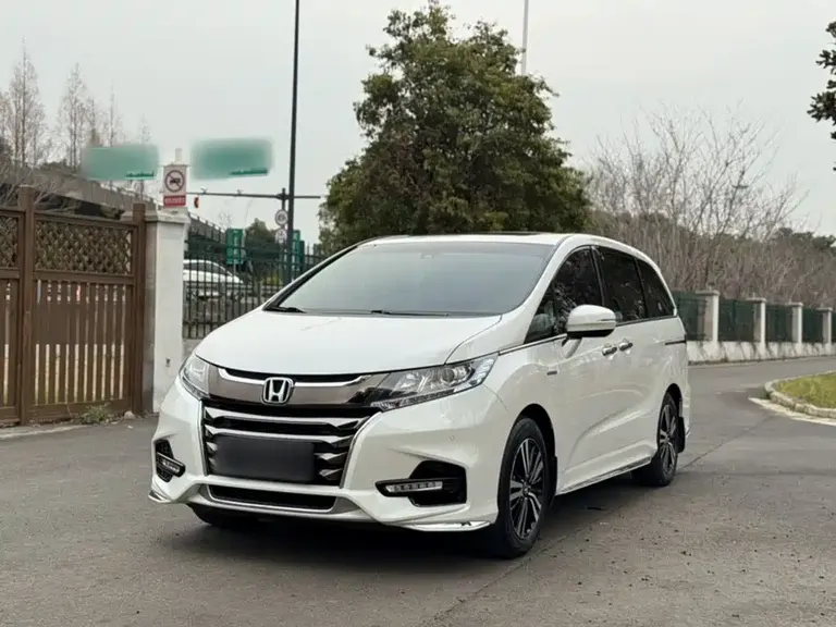 Honda Odyssey 2.0 L Sharp· Smart Enjoyment