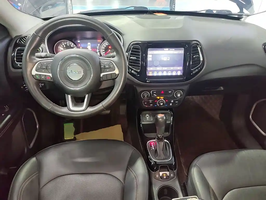 Compass 220 T Auto Elite