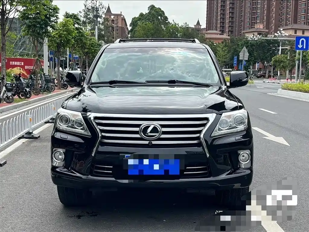 Lexus LX 570